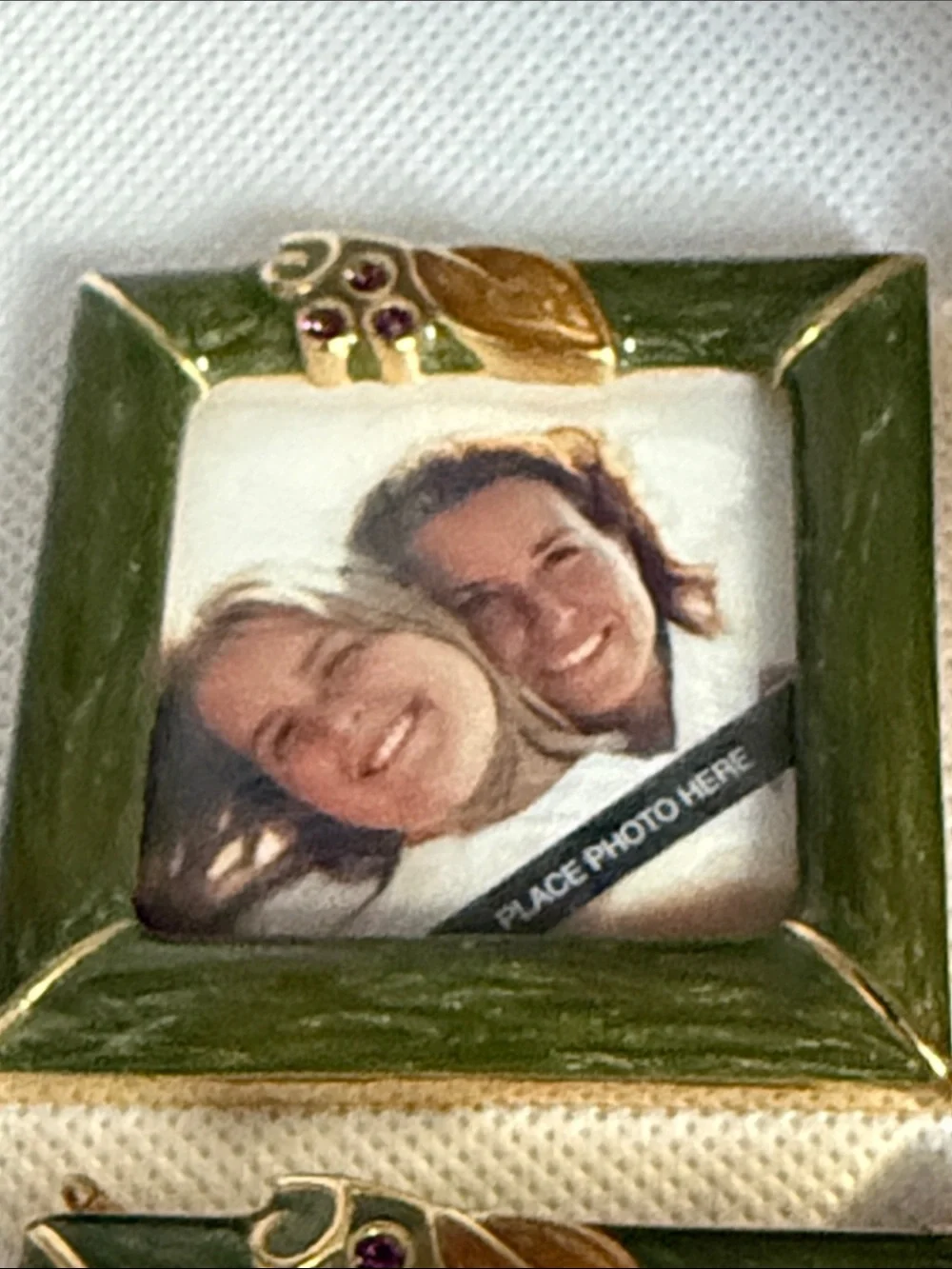 4  VTG Hallmark Green Enamel mini photo picture Frame Set Rhinestones